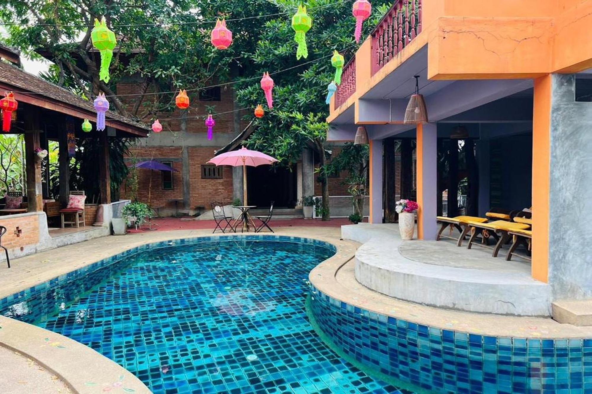Amethyst Hotel Chiang Mai Exterior photo